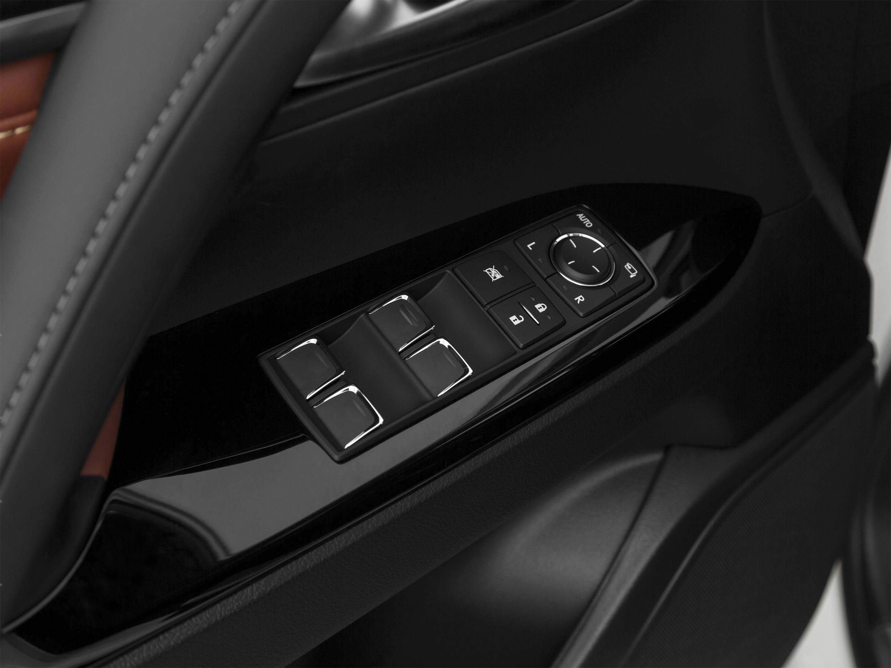 Used 2021 Lexus LX 570 4WD w/ Luxury Package image 13