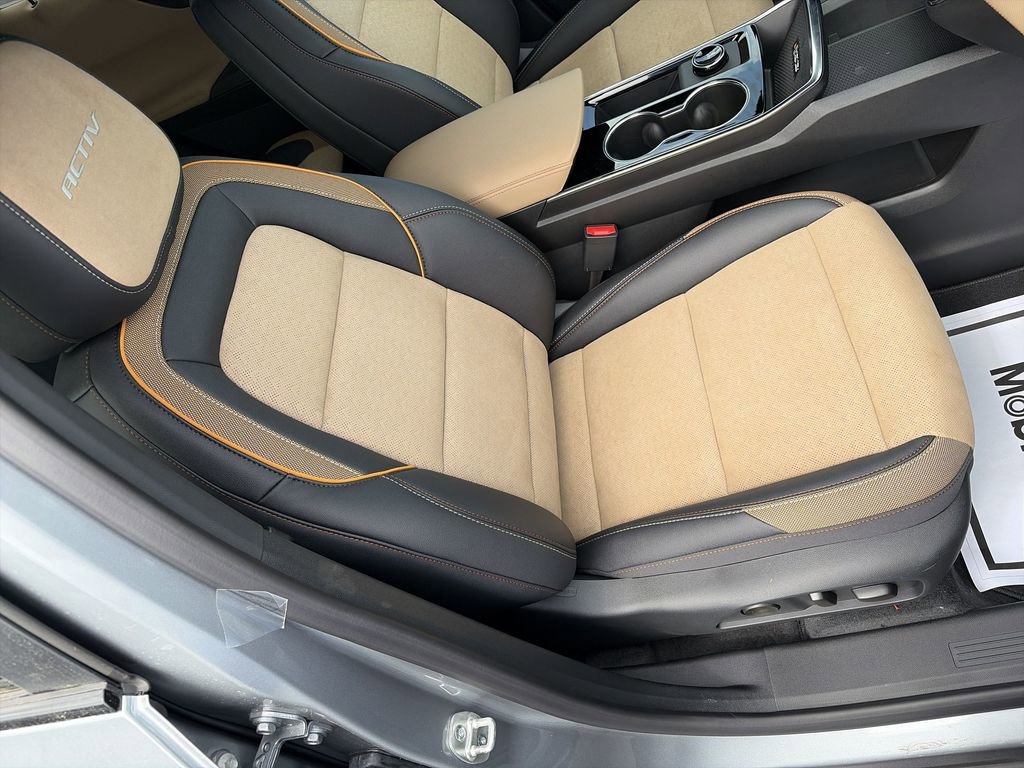 New 2026 Chevrolet Equinox ACTIV w/ Convenience Package III AWD/4WD image 30