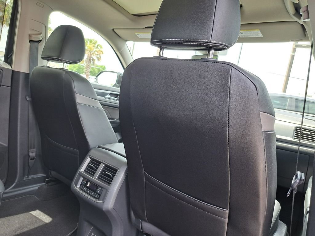 Used 2023 Volkswagen Atlas SEL Premium AWD/4WD image 24