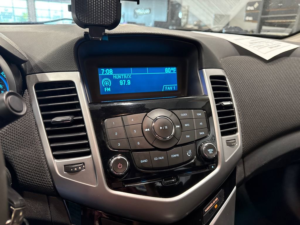 Used 2013 Chevrolet Cruze LT FWD image 18