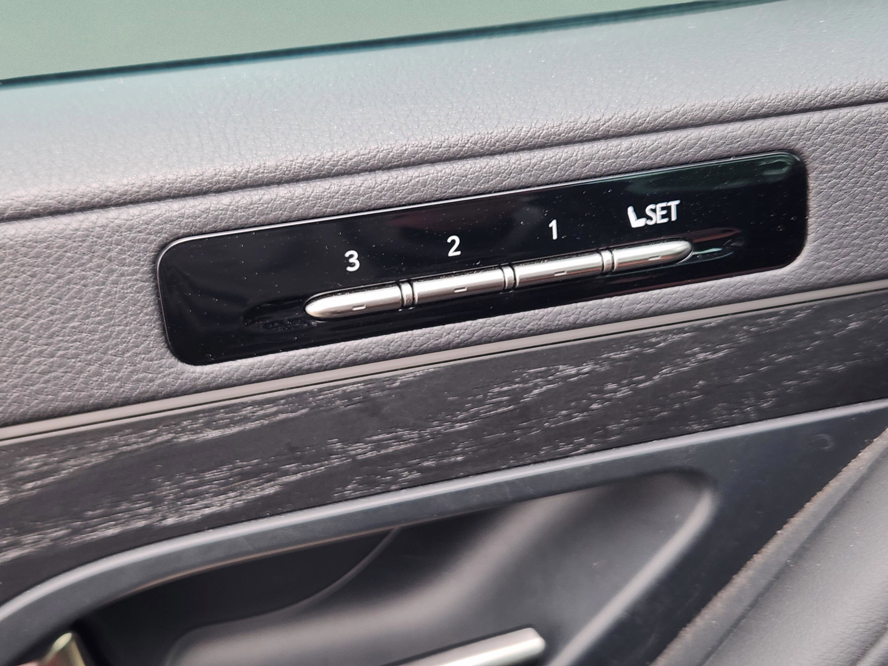 Used 2023 Lexus LX 600 4WD w/ Appearance Package image 21