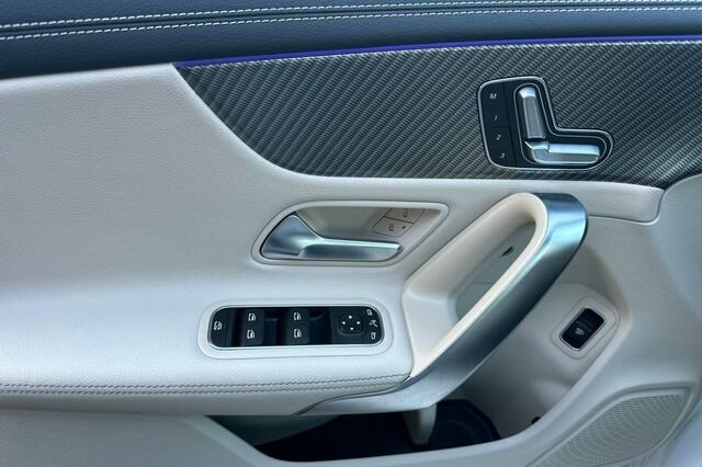 Certified 2025 Mercedes-Benz CLA 250 image 11