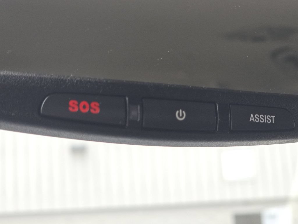Used 2018 Chrysler Pacifica Touring-L Plus FWD image 6