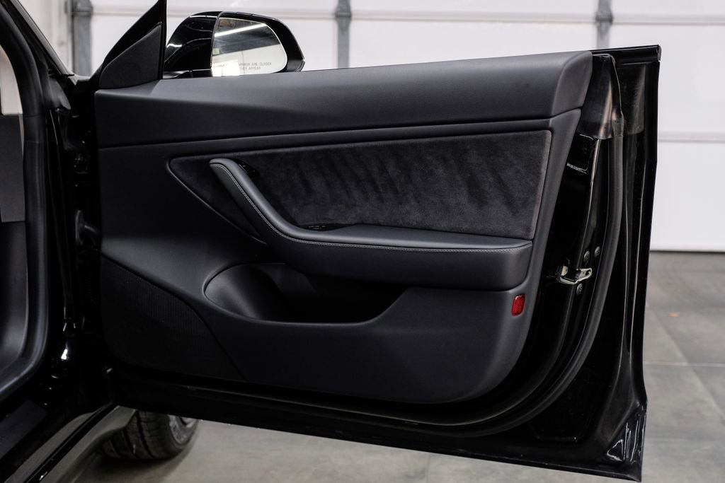 Used 2018 Tesla Model 3 Long Range image 48