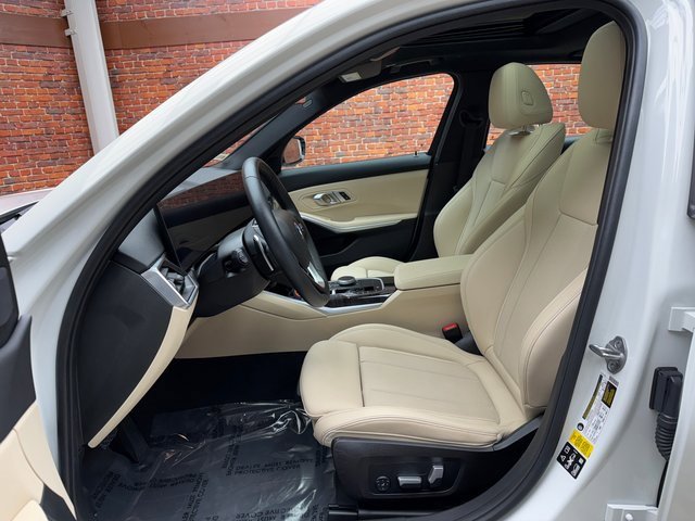 Certified 2023 BMW 330i xDrive 330i xDrive w/ Driving Assistance Package image 22