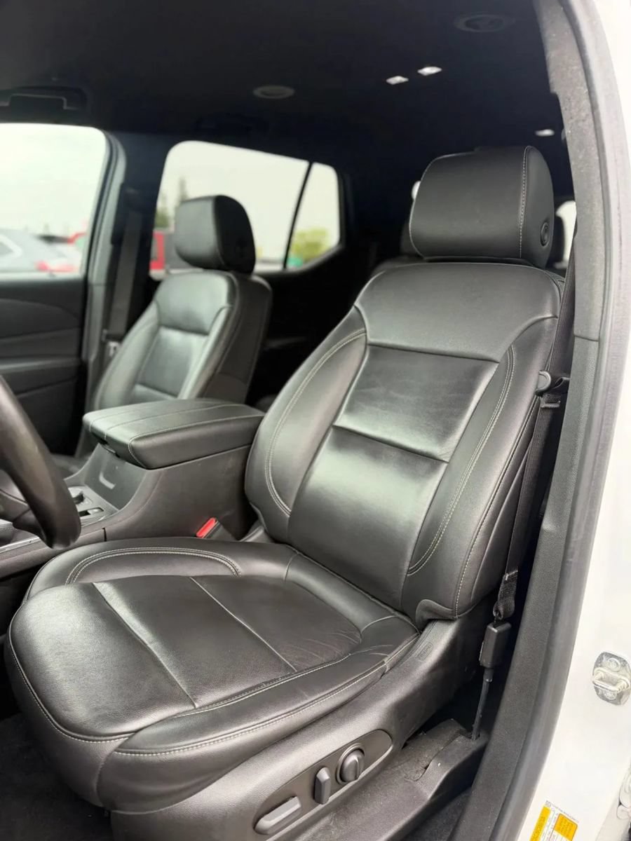 Used 2022 Chevrolet Traverse LT AWD/4WD image 13