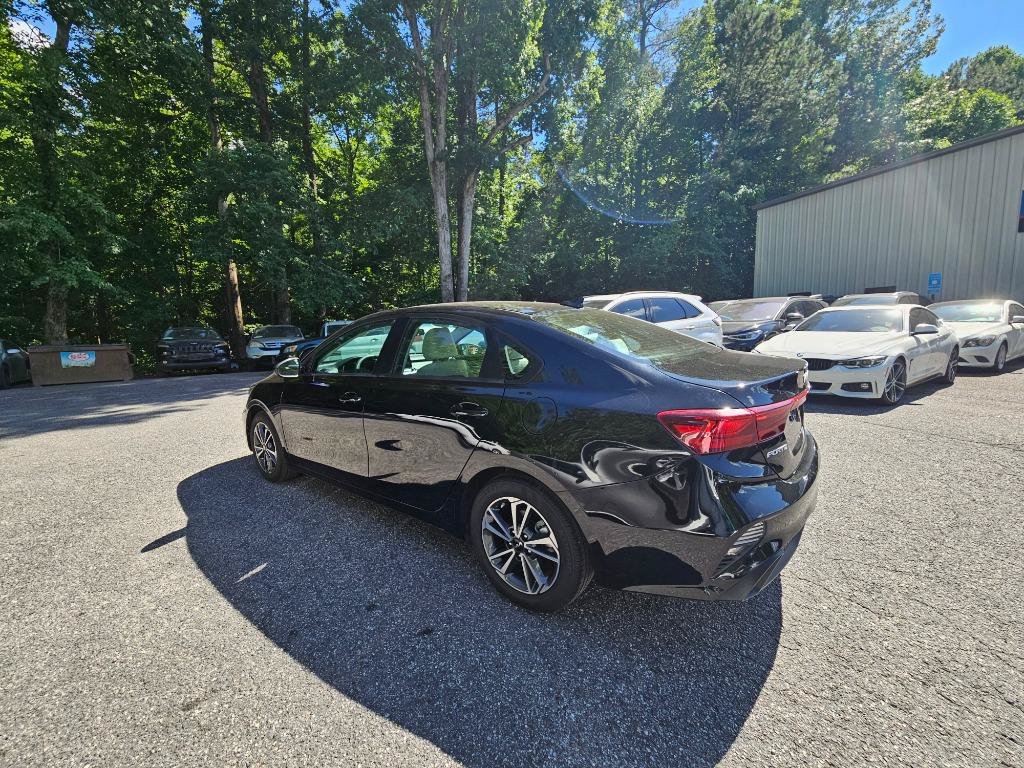 Used 2023 Kia Forte LXS FWD image 3