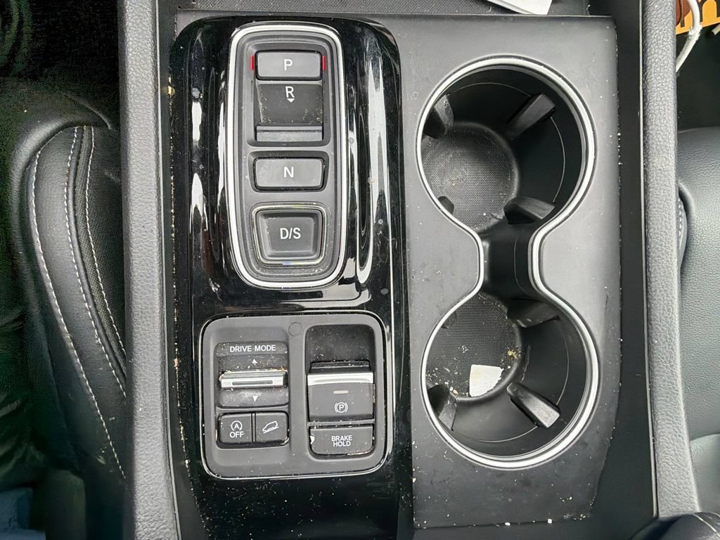 Certified 2024 Honda Pilot Touring image 21