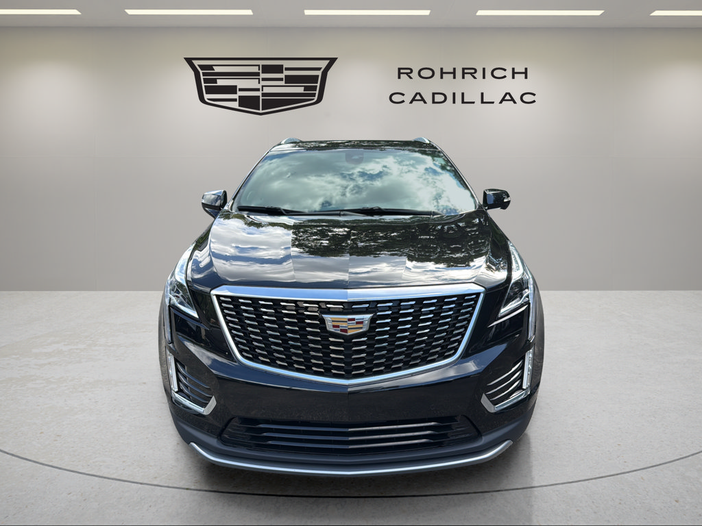 Used 2021 Cadillac XT5 Premium Luxury AWD/4WD image 2