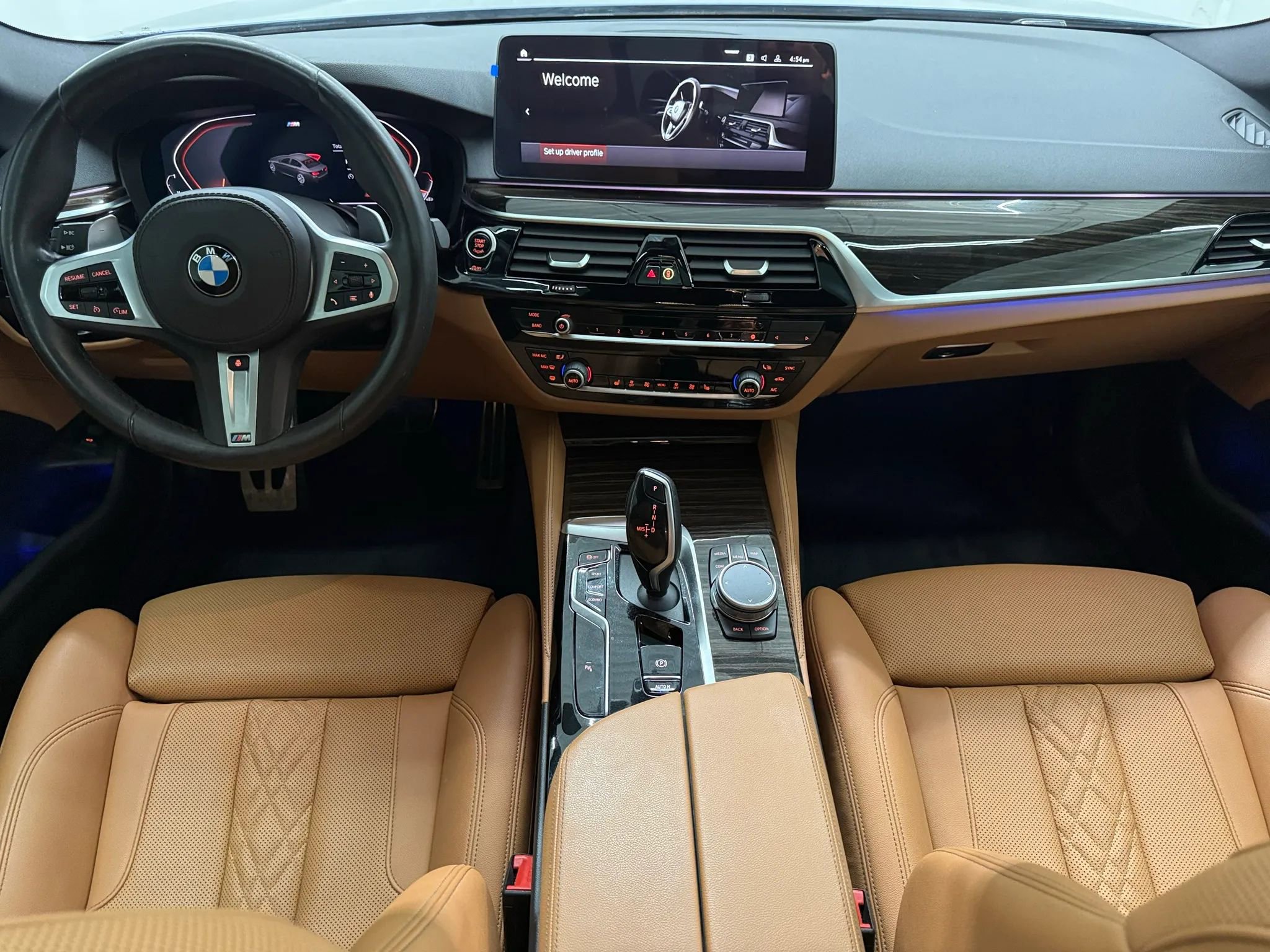 Used 2022 BMW 530i w/ M Sport Package RWD image 2