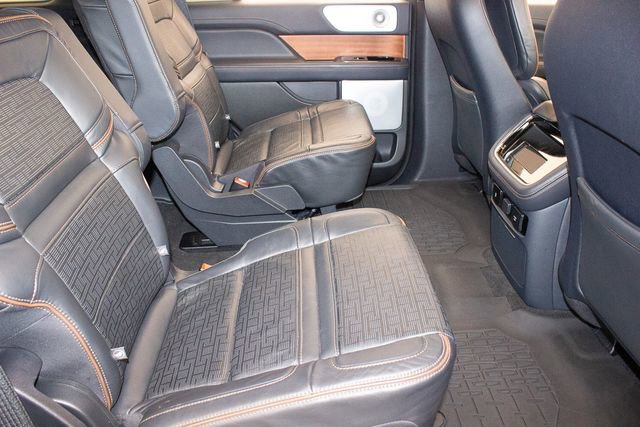 Used 2024 Lincoln Navigator Black Label image 12