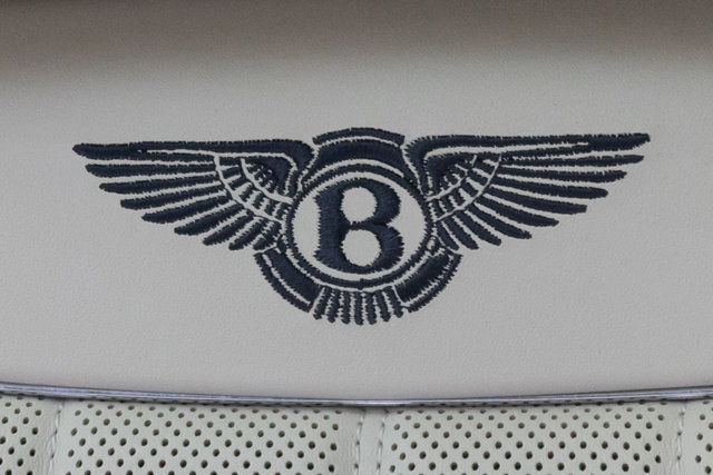 Used 2021 Bentley Flying Spur W12 image 48