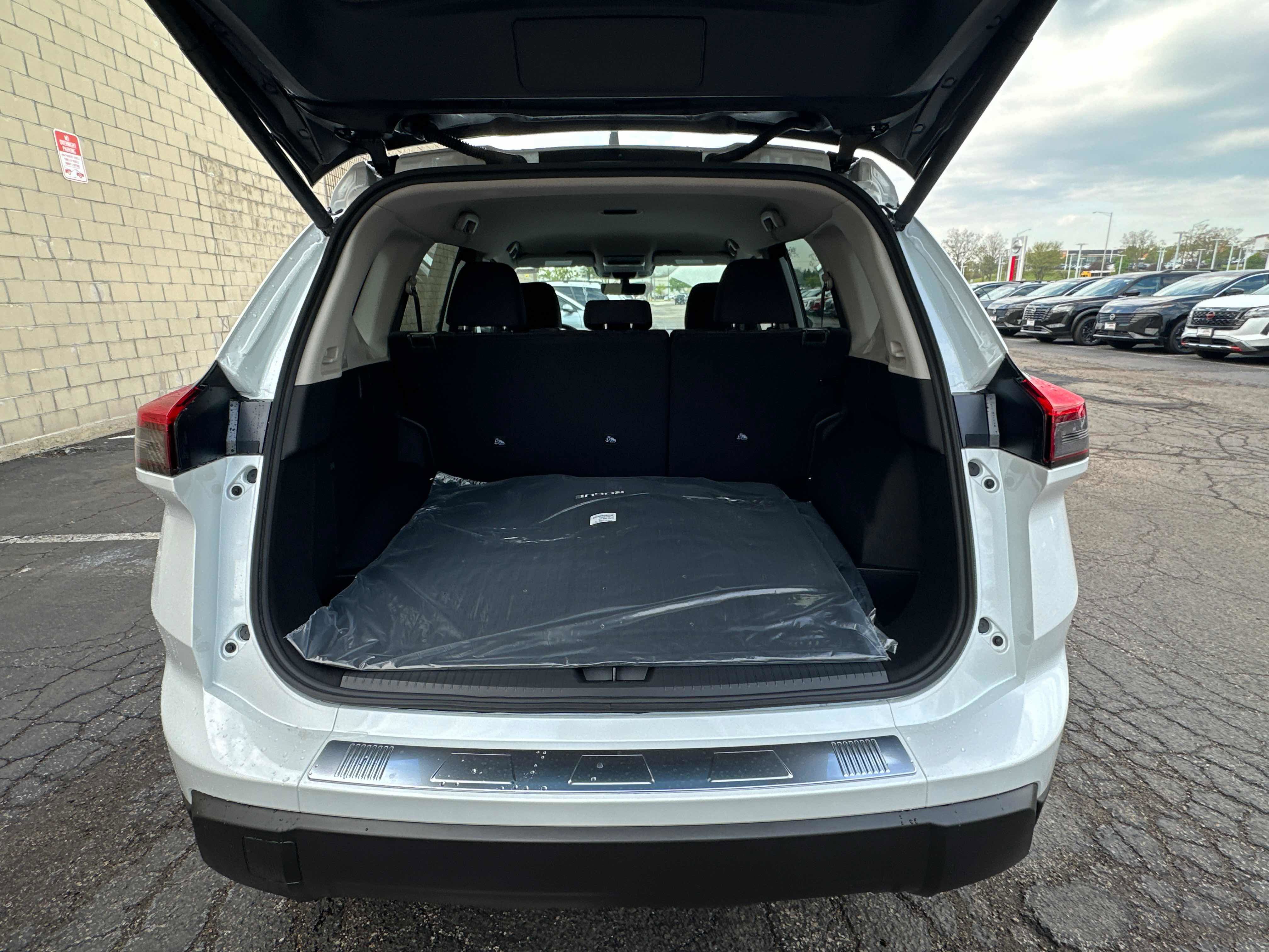 New 2026 Nissan Rogue SV AWD/4WD image 14