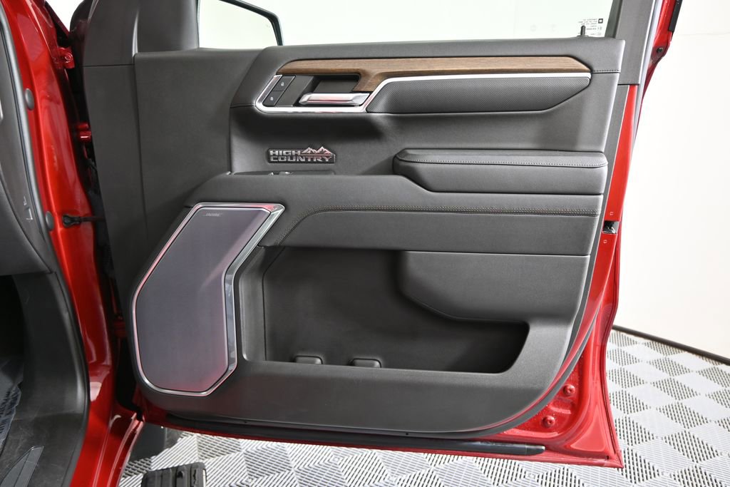 Used 2023 Chevrolet Silverado 1500 High Country w/ Technology Package image 13