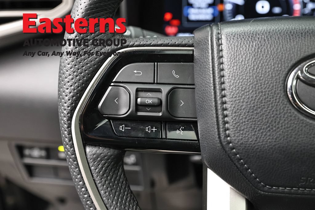 Used 2024 Toyota Tundra Limited AWD/4WD image 15