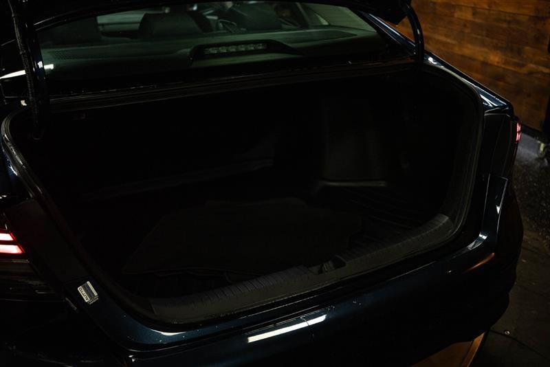 Used 2023 Honda Accord EX image 7