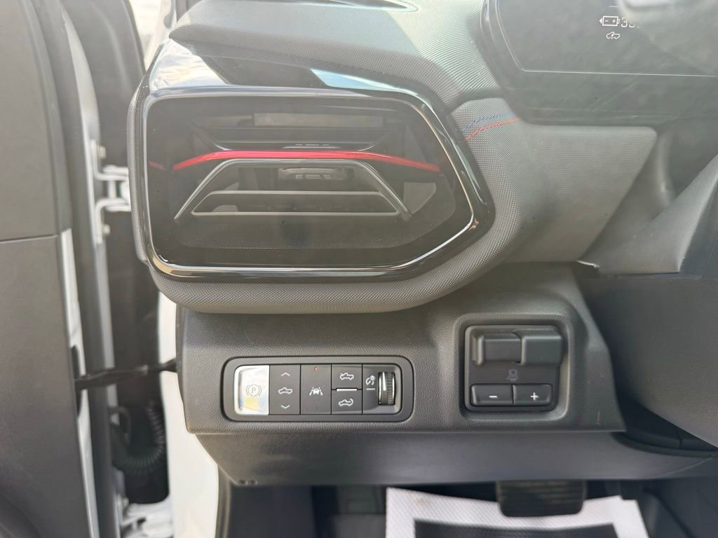 Used 2024 Chevrolet Silverado EV RST image 39