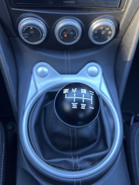 Used 2017 Nissan 370Z w/ Sport Package image 13