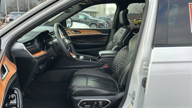 Used 2021 Jeep Grand Cherokee L Summit image 9