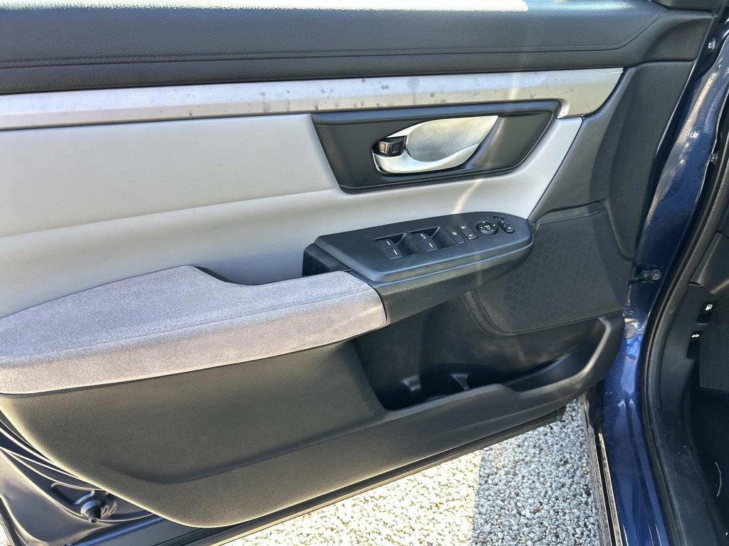 Used 2017 Honda CR-V LX image 16