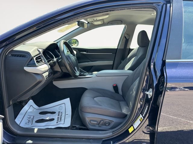 Used 2021 Toyota Camry LE FWD image 9