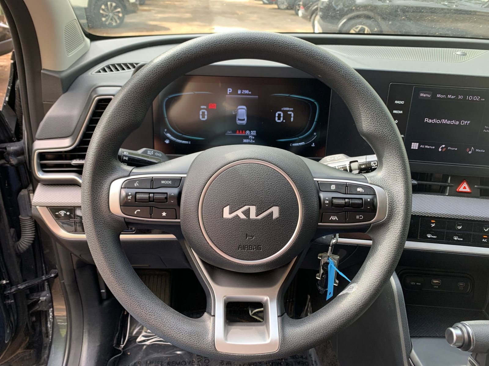 Used 2025 Kia Sportage LX FWD image 24