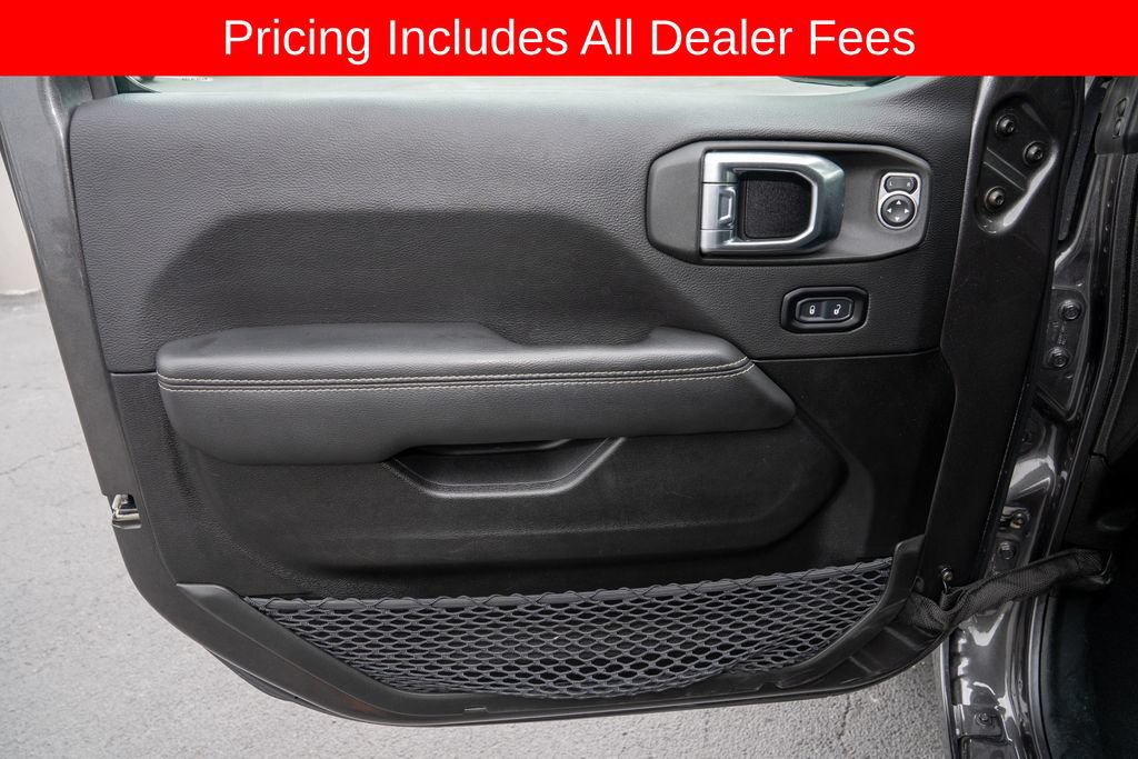 Used 2023 Jeep Gladiator Overland AWD/4WD image 11