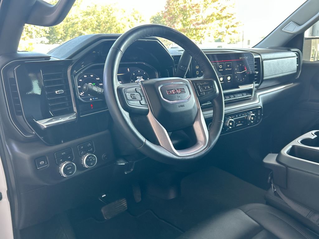 Used 2024 GMC Sierra 1500 SLT image 16
