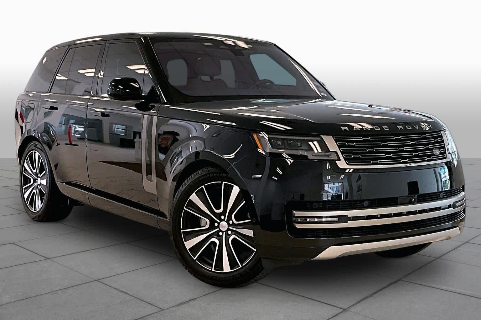 Used 2023 Land Rover Range Rover SE AWD/4WD image 2