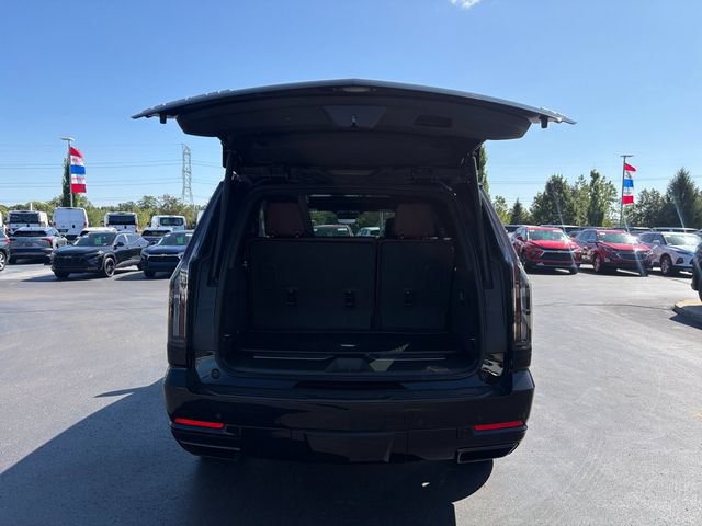 Certified 2025 Cadillac Escalade Sport w/ Touring Package AWD/4WD image 17