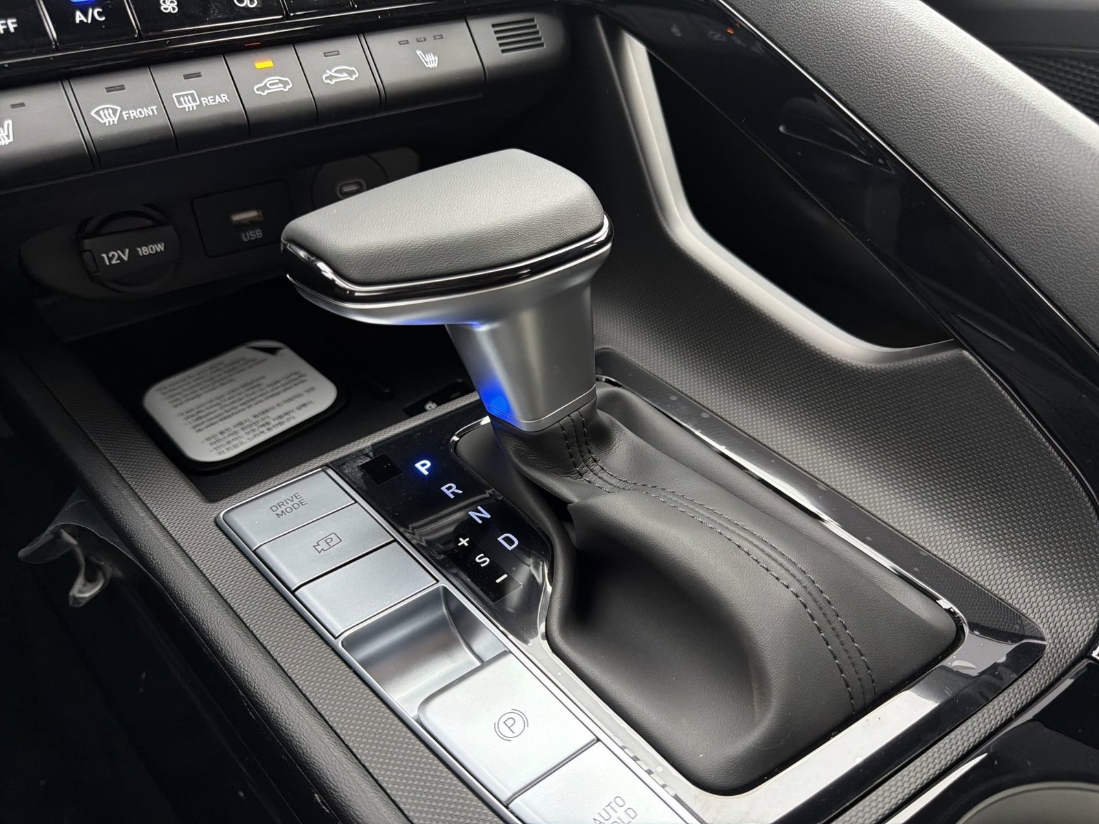 New 2026 Hyundai Elantra Limited FWD image 21