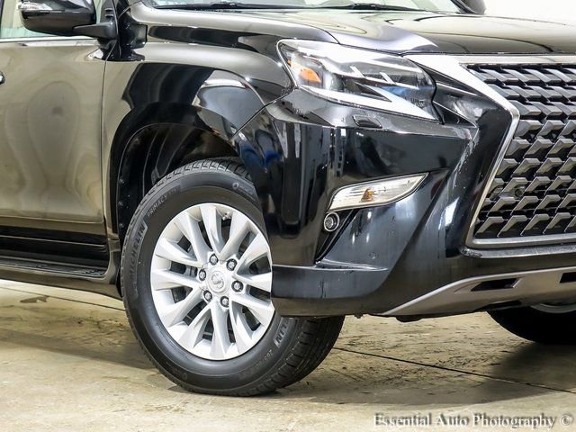 Used 2022 Lexus GX 460 Premium w/ Premium Package image 3