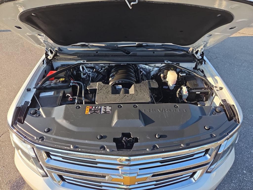 Used 2018 Chevrolet Suburban Premier RWD image 22