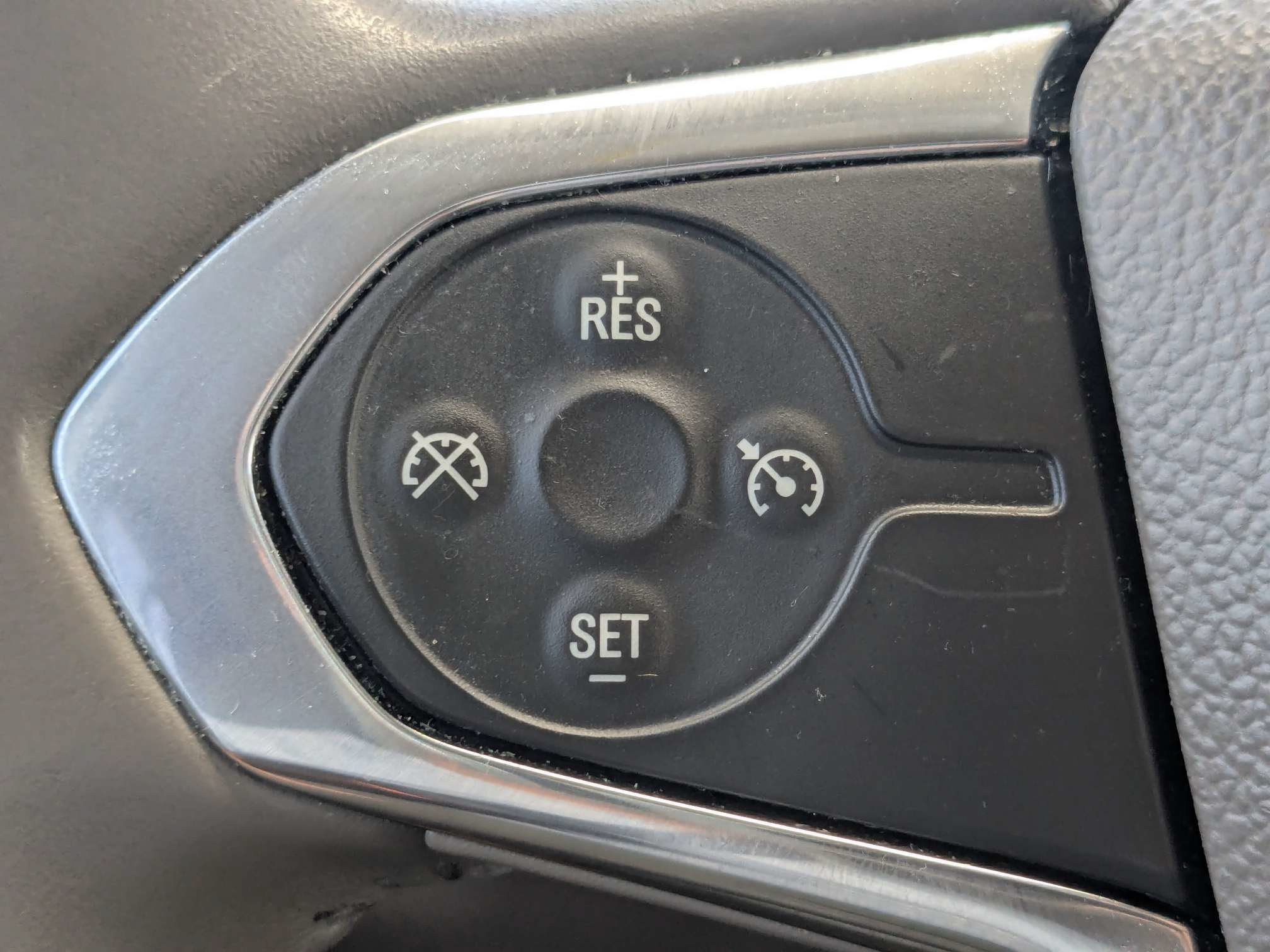 Used 2019 Chevrolet Traverse LT w/ LT Premium Package FWD image 32