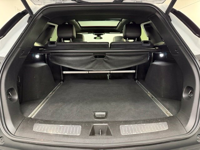 Used 2020 Cadillac XT5 Premium Luxury AWD/4WD image 34
