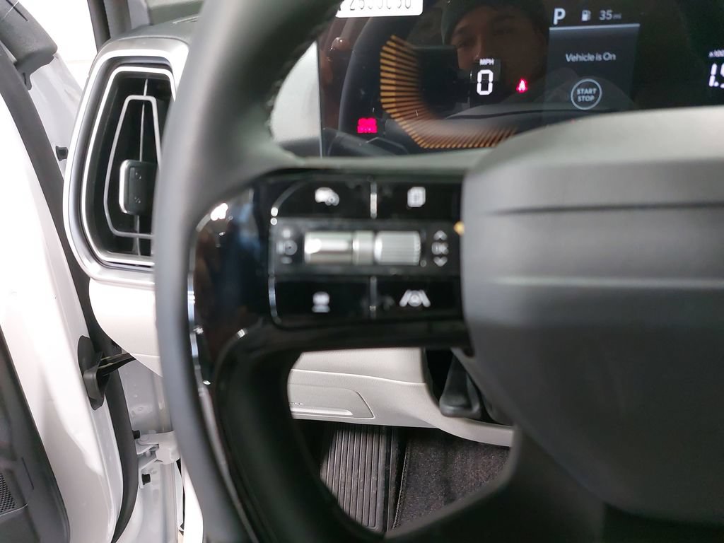 New 2026 Kia Sorento S w/ S Panoramic Sunroof Package FWD image 18