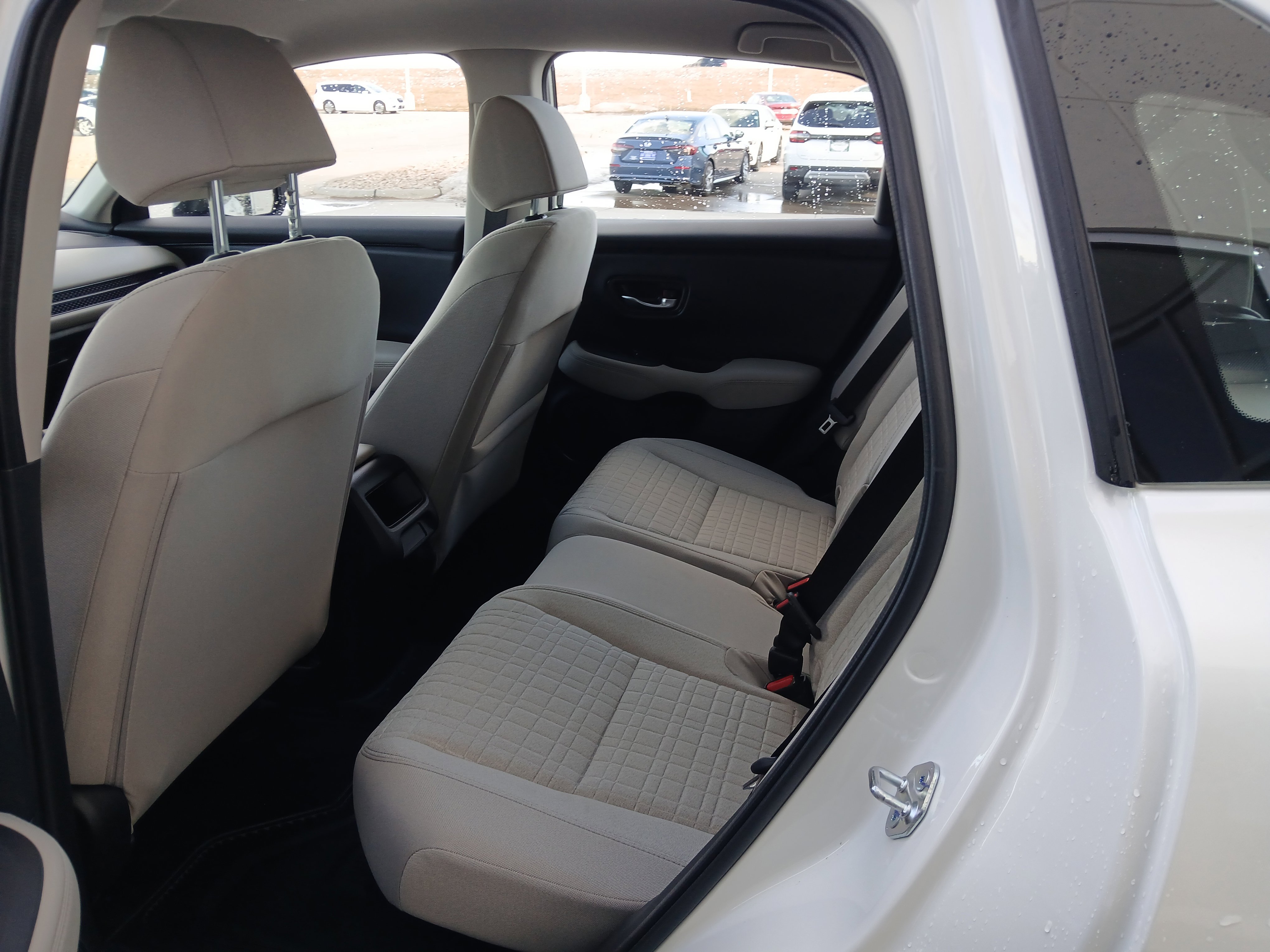 Used 2025 Honda HR-V LX image 9