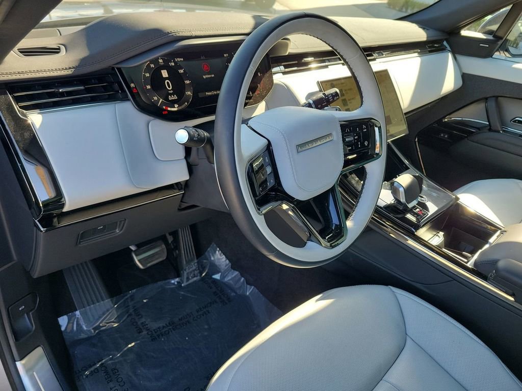 Certified 2025 Land Rover Range Rover Sport Dynamic SE AWD/4WD image 25
