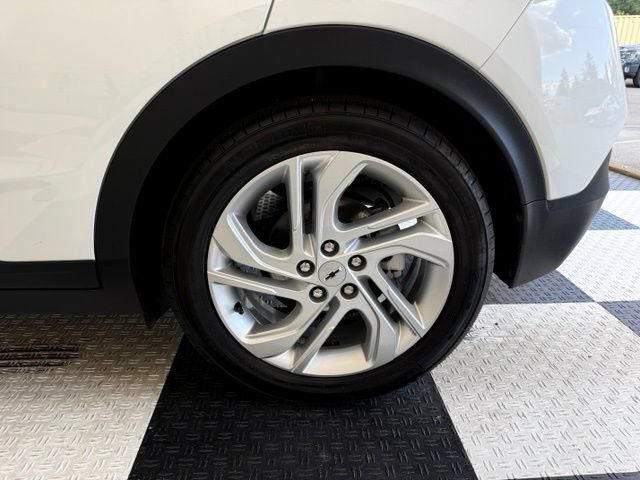 Used 2023 Chevrolet Bolt LT FWD image 10