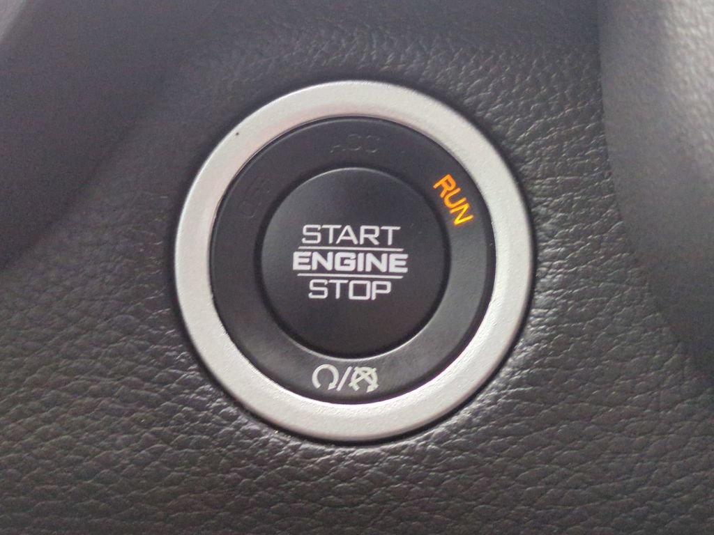 Used 2024 RAM 1500 Laramie AWD/4WD image 37