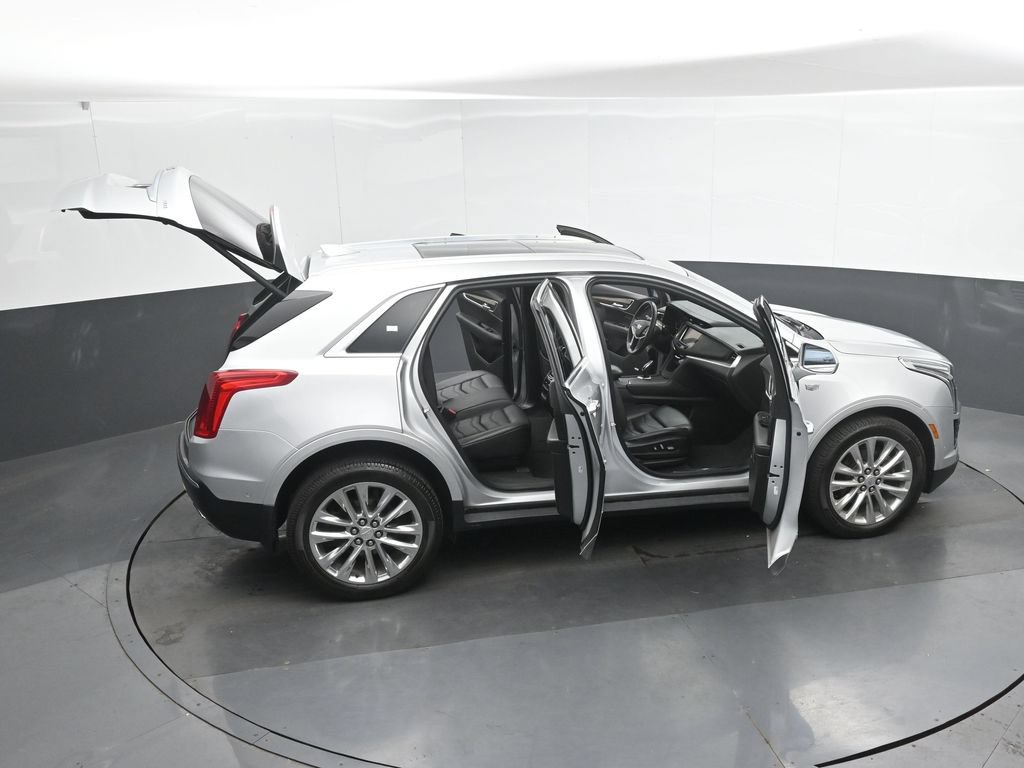 Used 2017 Cadillac XT5 Platinum w/ Driver Assist Package AWD/4WD image 49