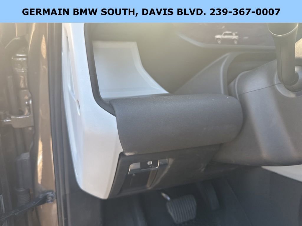 Used 2020 Land Rover Defender 110 SE image 36