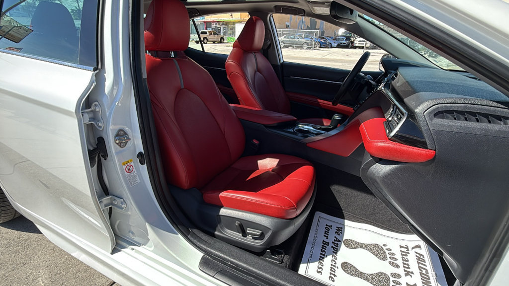 Used 2019 Toyota Camry XSE FWD image 41