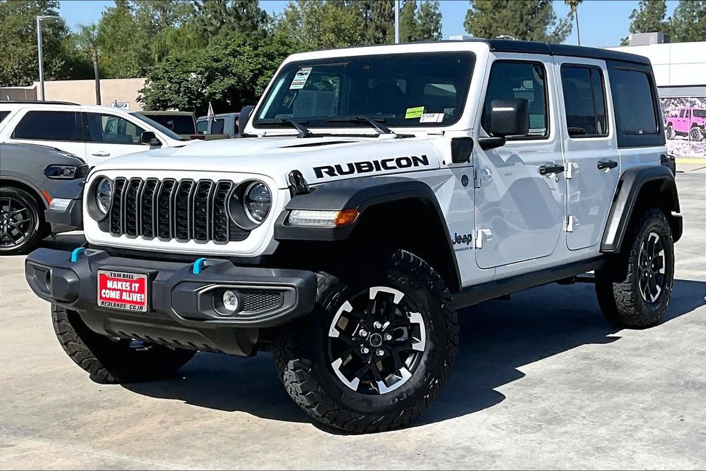 Certified 2025 Jeep Wrangler Unlimited Rubicon 4xe w/ Convenience Group AWD/4WD image 2