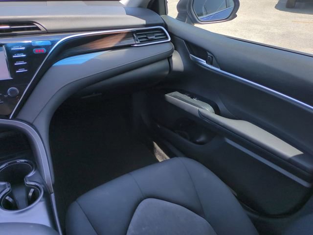 Used 2018 Toyota Camry LE FWD image 18