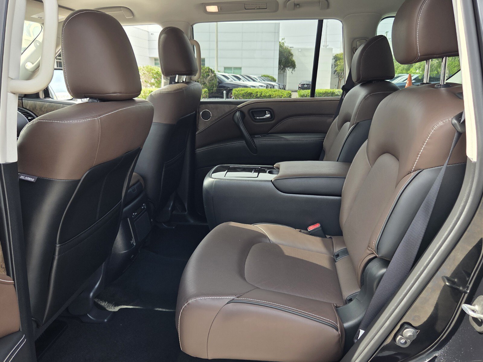 Used 2023 INFINITI QX80 Premium Select w/ All-Season Package AWD/4WD image 11