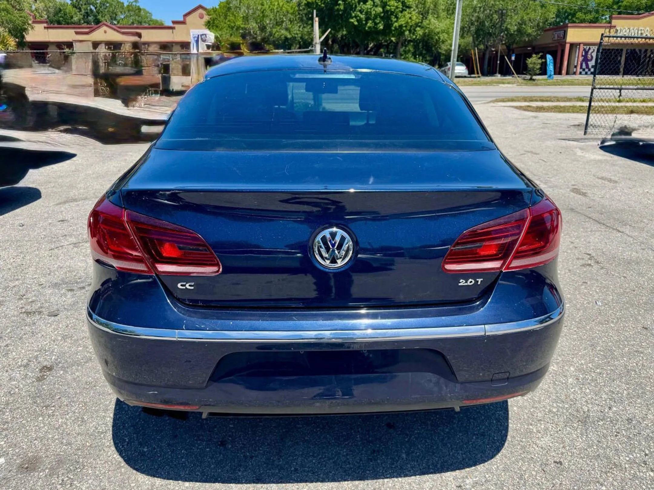 Used 2013 Volkswagen CC R-Line image 9