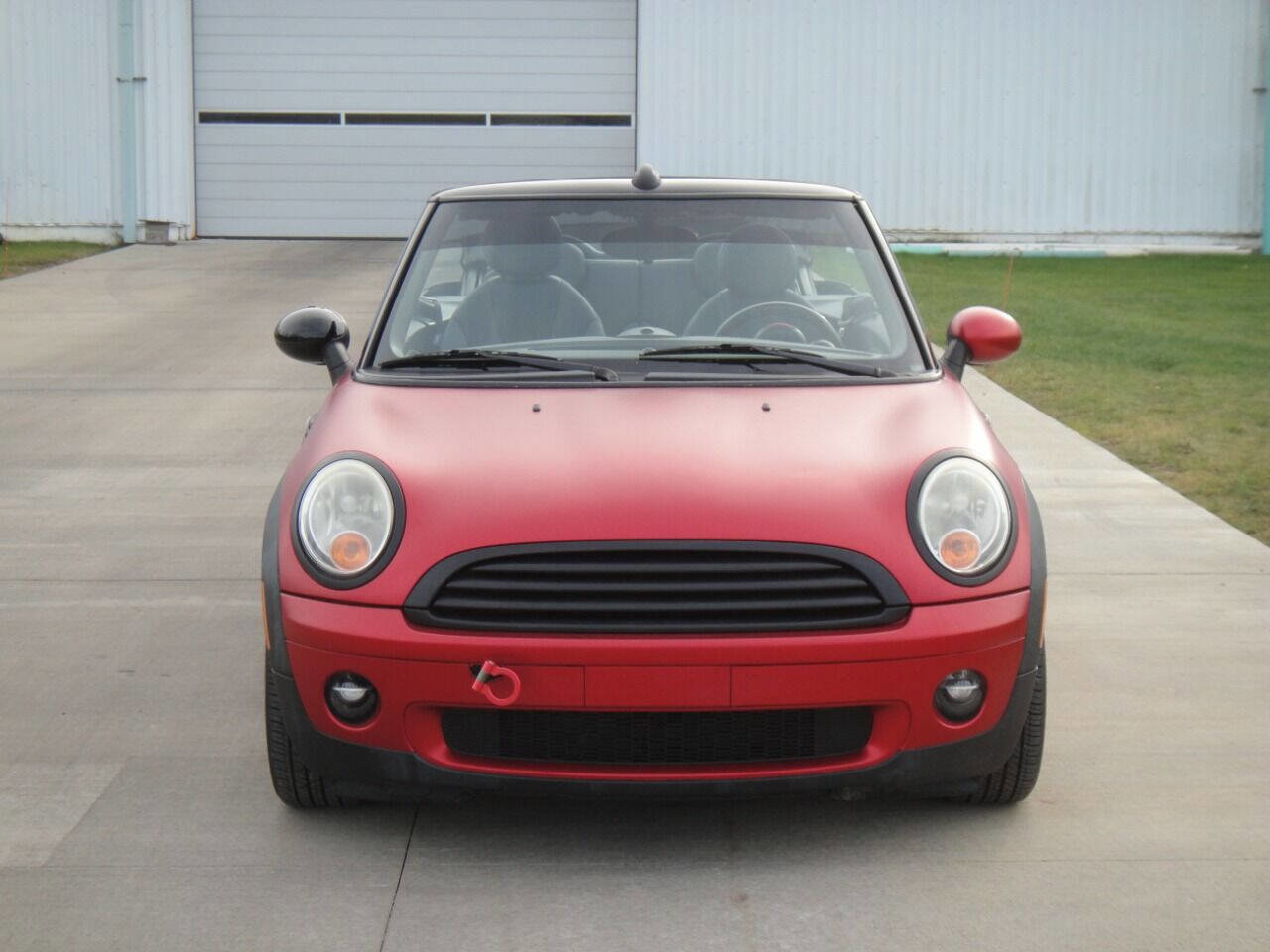 Used 2010 MINI Cooper Convertible image 3