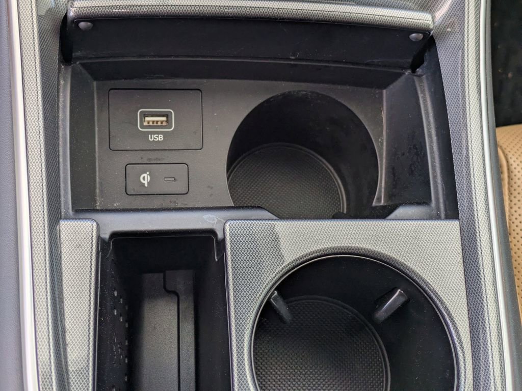 Used 2023 Hyundai Santa Fe Calligraphy w/ Cargo Package image 27