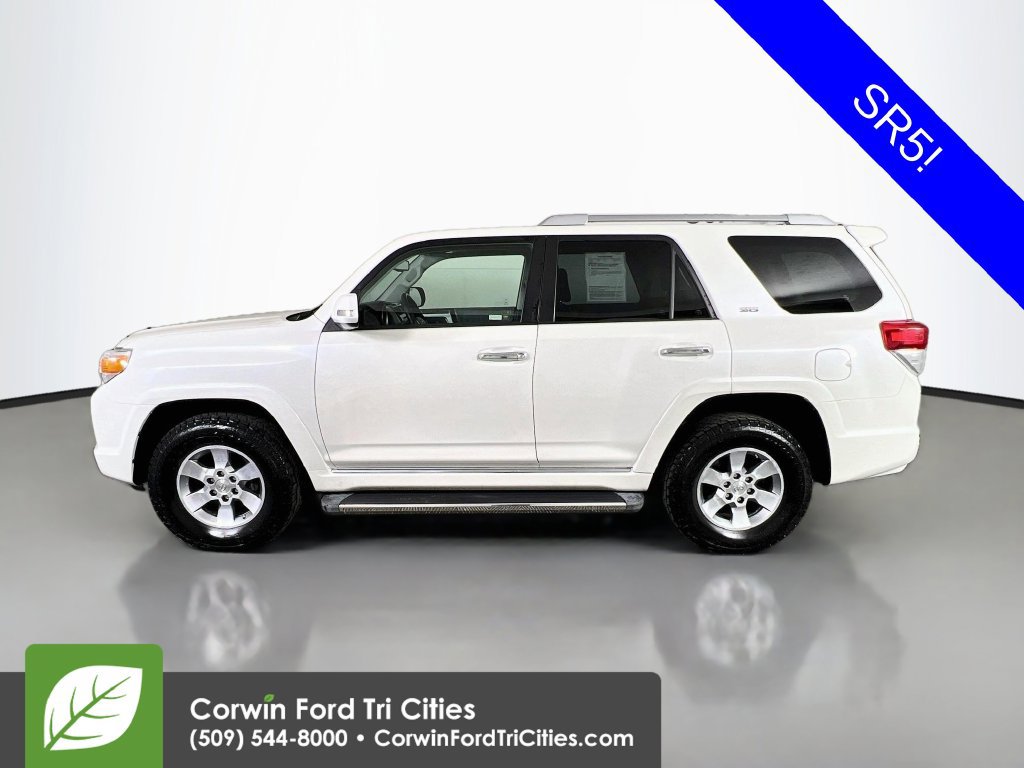 Used 2011 Toyota 4Runner SR5 w/ Premium Pkg w/Leather AWD/4WD image 5
